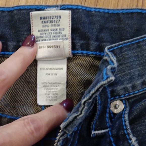 Men's True Religion size 31x30 straight leg denim jeans mildly distressed - Picture 5 of 9